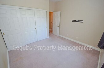 9492 Darling Rd in Ventura, CA - Building Photo - Building Photo
