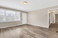 1390 Richard Rd photo'