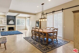 30 Galleon St in Los Angeles, CA - Building Photo - Building Photo