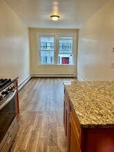 19 E 28th St in Bayonne, NJ - Building Photo - Building Photo
