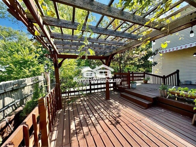 property at 1435 University Ave