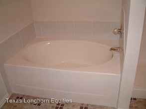 2113 Ragland Rd in Mansfield, TX - Building Photo - Building Photo
