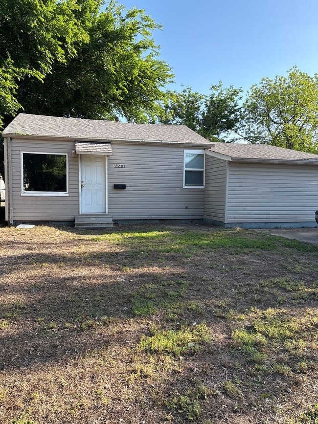 property at 2201 E Walnut Ave