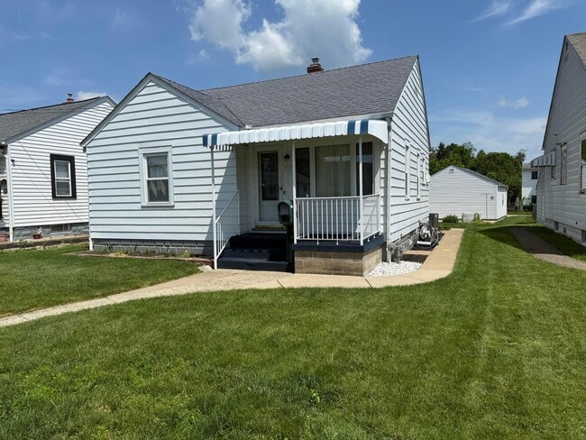 1317 E Wheeling St in Lancaster, OH - Building Photo - Building Photo