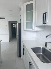 3265 Griffin Rd in Fort Lauderdale, FL - Building Photo - Building Photo