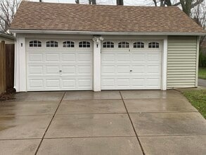 40 Huth Rd in Buffalo, NY - Building Photo - Building Photo