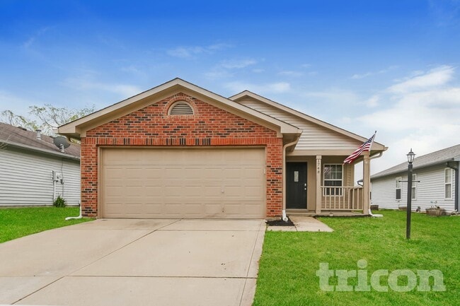 property at 1748 Long Lake Dr