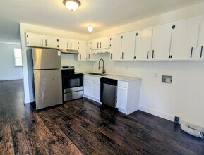 2801 Reynolds Dr in Murfreesboro, TN - Building Photo - Building Photo