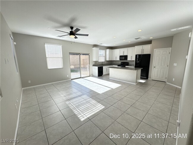 117 Destiny Orch Ct in Henderson, NV - Building Photo - Building Photo