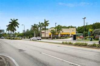 5305 Biscayne Blvd-Unit -205 in Miami, FL - Foto de edificio - Building Photo