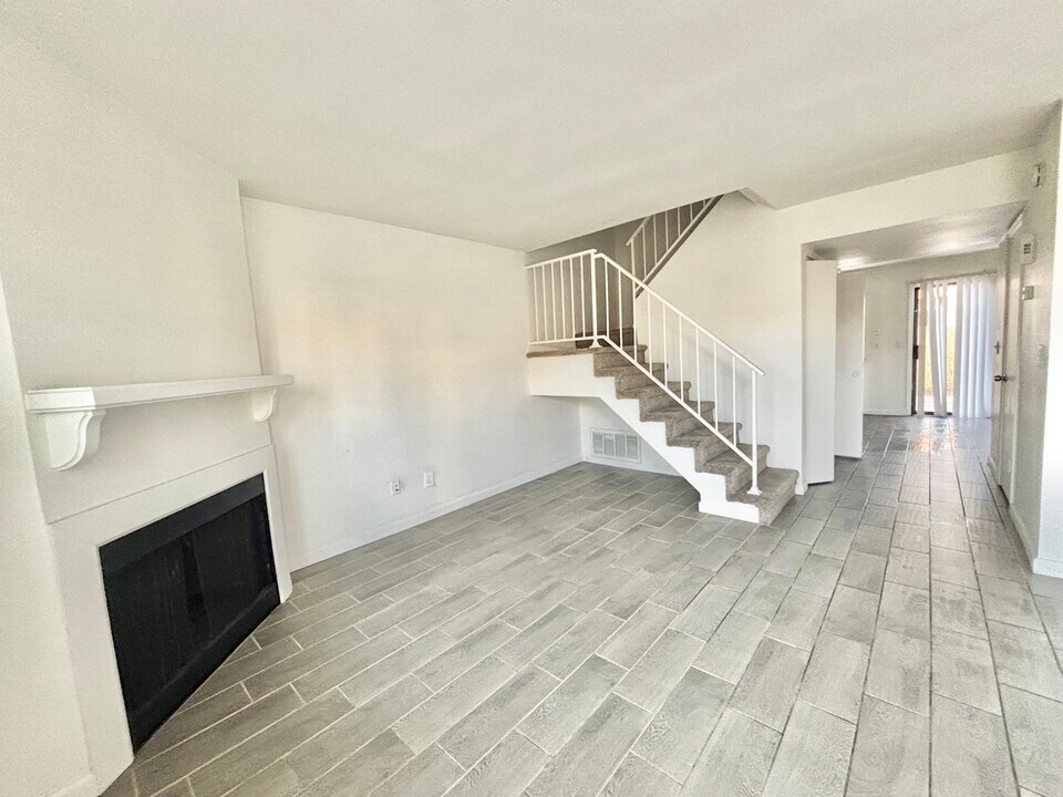 5704 E Aire Libre Ave, Unit 1218 in Scottsdale, AZ - Foto de edificio