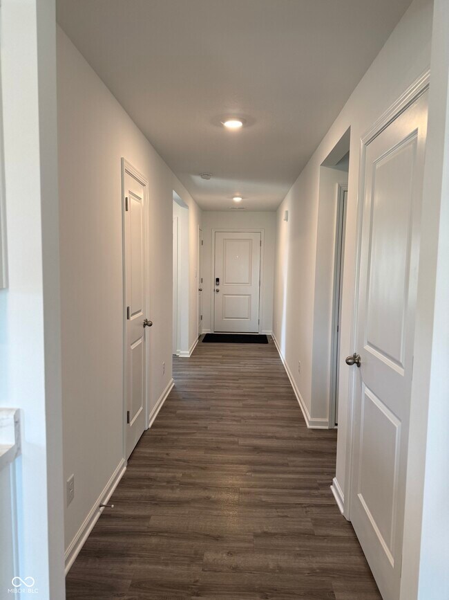 6105 Card Blvd in Indianapolis, IN - Building Photo - Building Photo