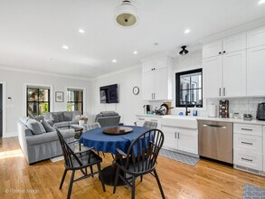 2118 W Huron St in Chicago, IL - Building Photo - Building Photo