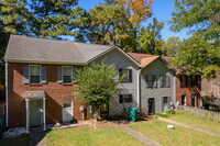 1001 Pat Mell Pl SE in Smyrna, GA - Building Photo - Building Photo