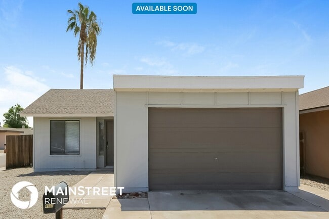 property at 4901 W Puget Ave