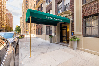 900 West End Ave in New York, NY - Building Photo - Building Photo