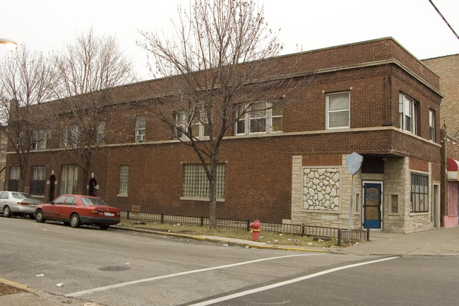 5256-5258 W Chicago Ave in Chicago, IL - Building Photo - Building Photo