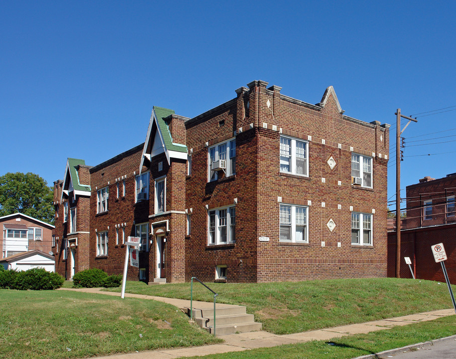 4215-4217 Neosho St in St. Louis, MO - Building Photo