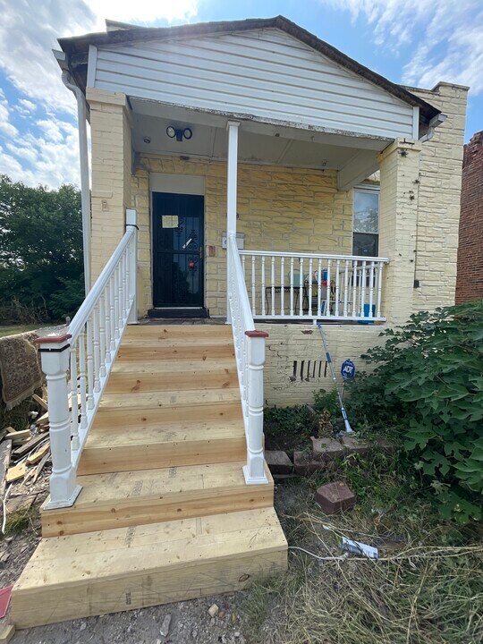 4526 Cote Brilliante Ave in St. Louis, MO - Building Photo