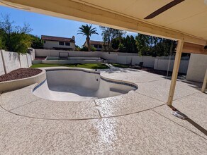 1458 N La Rosa Dr in Tempe, AZ - Building Photo - Building Photo