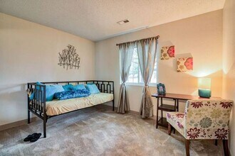 Park Terrace Apartments in Fairview Heights, IL - Building Photo - Building Photo
