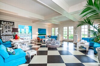 520 First Neck Lane in Southampton, NY - Building Photo - Building Photo