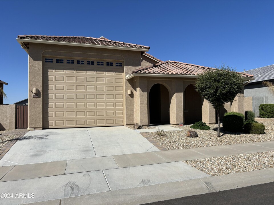 24196 N 168th Ln in Surprise, AZ - Foto de edificio