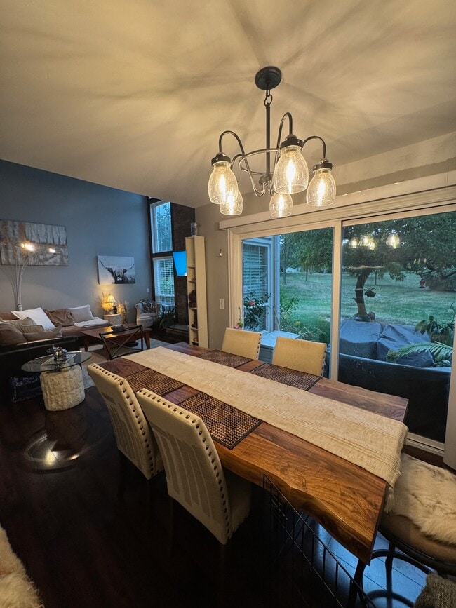 155 Stirling Ln in Schaumburg, IL - Building Photo - Building Photo