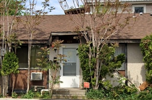 823 E Montgomery Ave in Spokane, WA - Building Photo