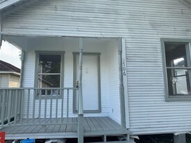 1706 Wipprecht St in Houston, TX - Building Photo