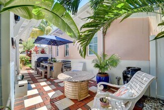2225 S Ocean Blvd in Delray Beach, FL - Building Photo - Building Photo