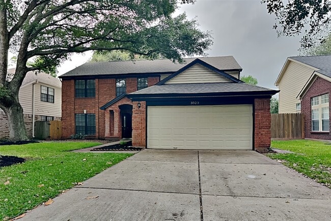 property at 3323 Colonel Ct Dr