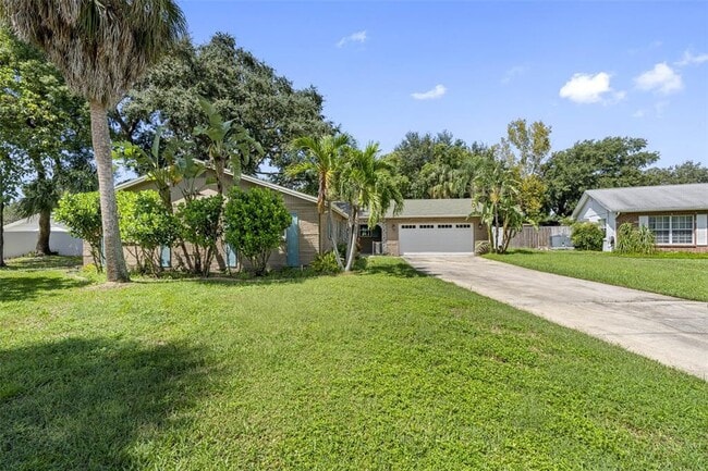 8405 S Flintrock Ct in Tampa, FL - Building Photo - Building Photo