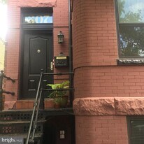 807 A St SE in Washington, DC - Building Photo