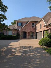 15702 Crown Cove Ln in Frisco, TX - Building Photo - Building Photo