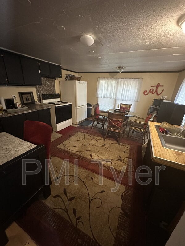 117 Little Acorn Cove in Holly Lake Ranch, TX - Building Photo - Building Photo