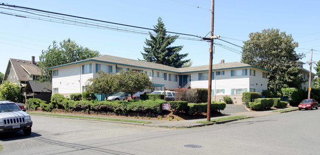 Weidler Place Apartments in Portland, OR - Building Photo - Building Photo