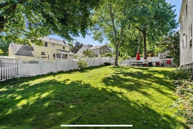 48 Watson Rd, Unit NA in Belmont, MA - Building Photo - Building Photo