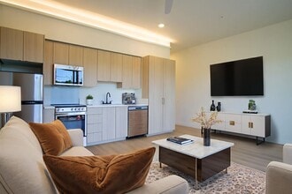 004 - West Lombard in Portland, OR - Building Photo - Interior Photo