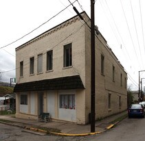 217 Britton St in Charleston, WV - Building Photo