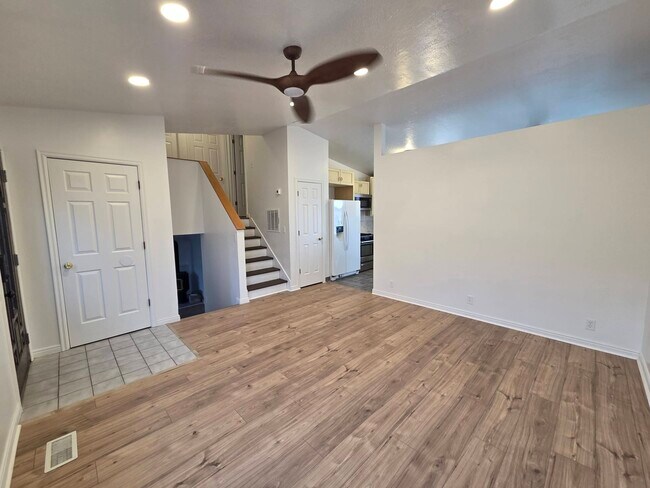 1122 Southwest Dr in Tooele, UT - Building Photo - Building Photo