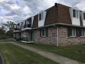 Arbor Meadows in Buffalo, NY - Building Photo