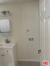 2637 Alice St in Los Angeles, CA - Building Photo - Building Photo