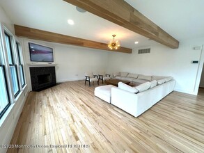 16 Woods Rd in West Long Branch, NJ - Building Photo - Building Photo