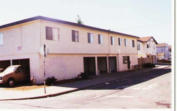 1600 Chanslor Ave in Richmond, CA - Building Photo - Building Photo