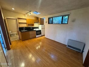 1281 Old Topanga Canyon Rd in Topanga, CA - Building Photo - Building Photo