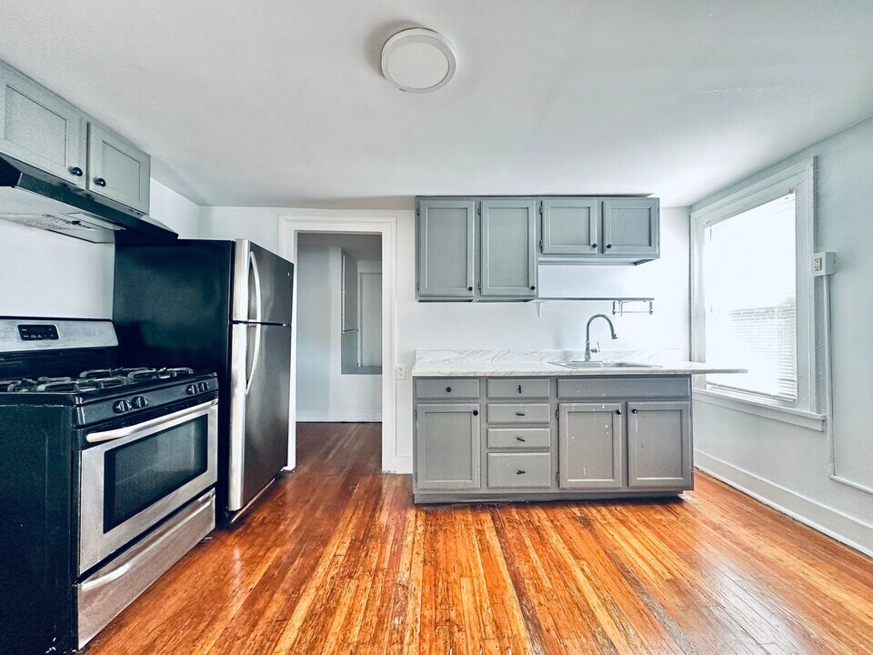 175 Bradley St in New Haven, CT - Building Photo