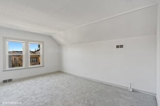 4012 N Oketo Ave in Norridge, IL - Building Photo - Building Photo