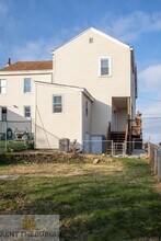 301 Clover St in Pittsburgh, PA - Building Photo - Building Photo