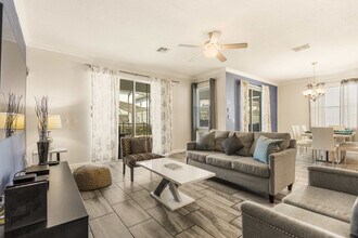 4718 Kings Castle Cir in Kissimmee, FL - Building Photo - Building Photo